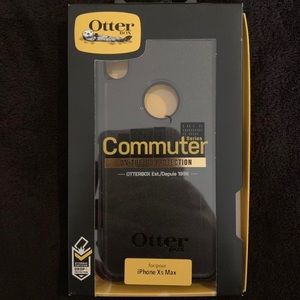 iphone xs max black otterbox commuter series